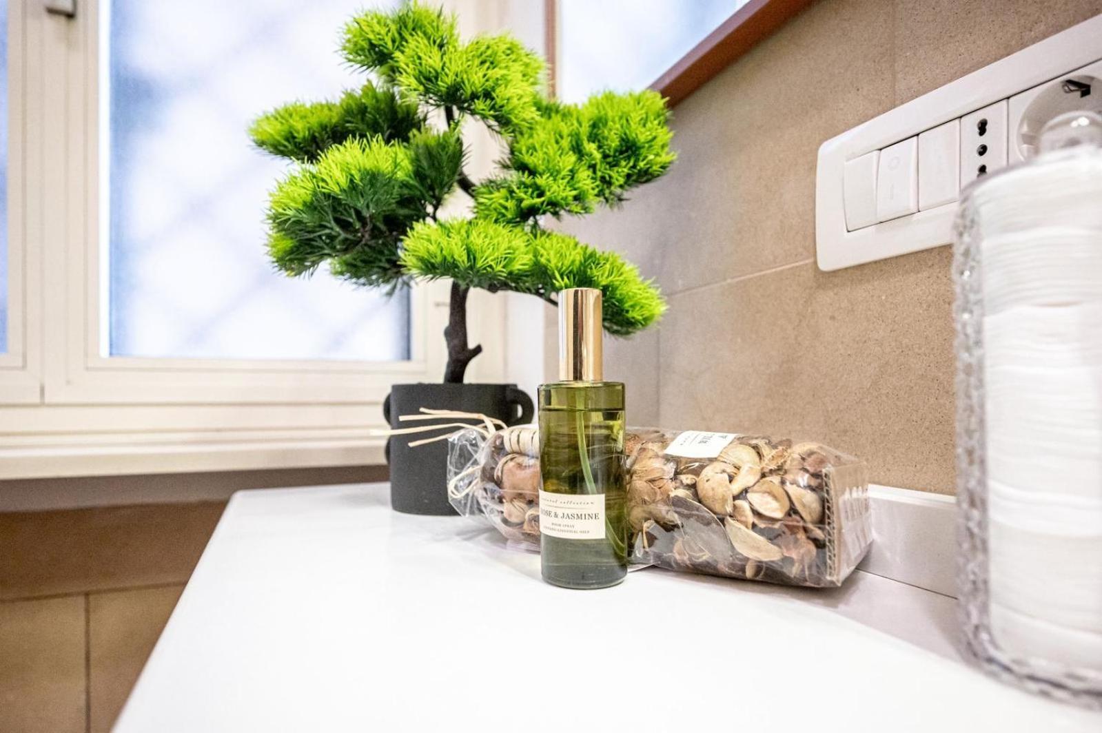 King Size Wifi Air Conditioning Tv50 10min Colosseo-trastevere Rom
